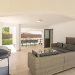 Ferienvilla Fuer 10 Personen In By Interhome Nyaraló *