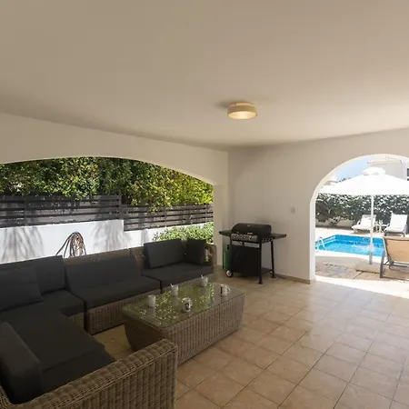 Nyaraló Ferienvilla Fuer 10 Personen In By Interhome Protarász