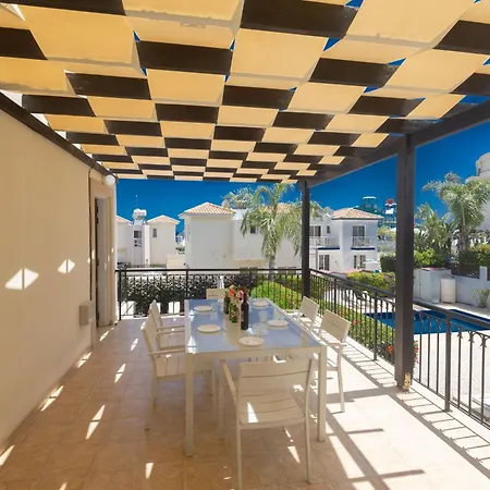 Ferienvilla Fuer 10 Personen In By Interhome Protaras