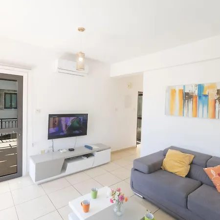 Ferienvilla Fuer 10 Personen In By Interhome Dom wakacyjny Protaras