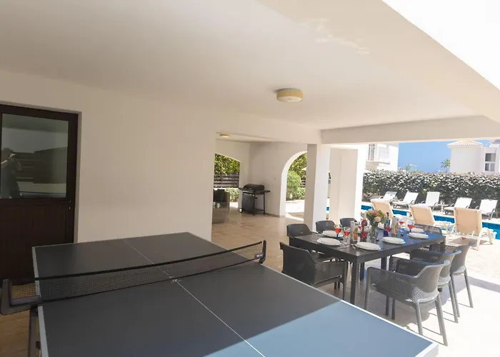 Ferienvilla Fuer 10 Personen In By Interhome بيت للعطل